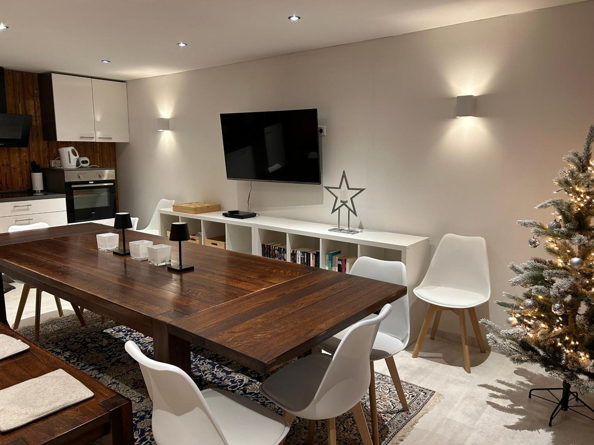Gerald Reckert Apartment